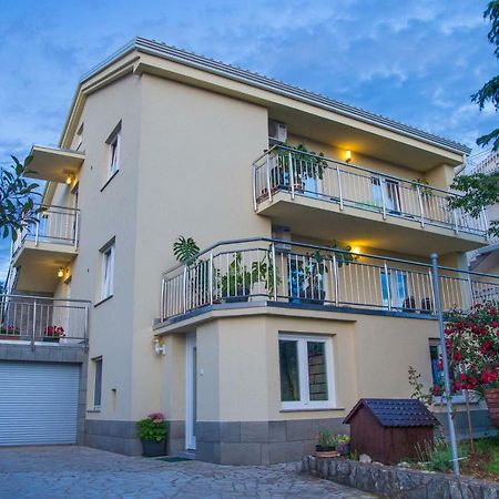 Villa Diogenes Малинска Екстериор снимка